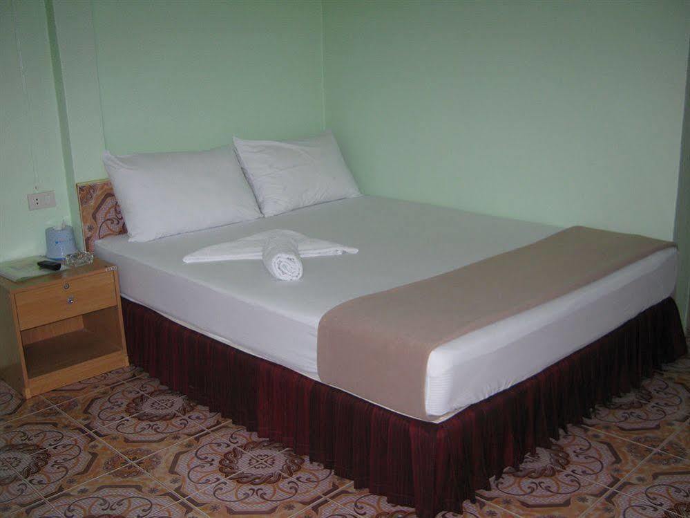 Wangwaree Resort Nai Yang Beach Esterno foto